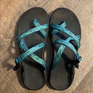 Chaco Zong size 9